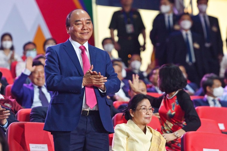 Khai mạc SEA Games 31: Thân thiện, hiện đại và mạnh mẽ ảnh 3