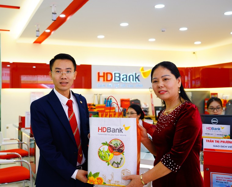 HDBank phục vụ tài chính hơn nửa triệu người dân Điện Biên ảnh 1