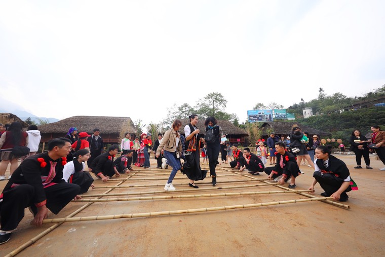 Độc đáo không gian văn hóa 5 dân tộc Sa Pa tại Sun World Fansipan Legend ảnh 4