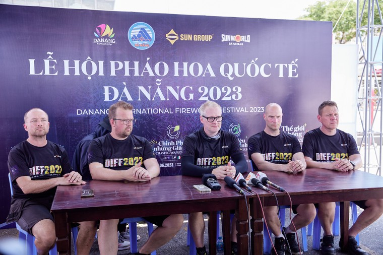 Bật mí những bất ngờ trong đêm khai màn Lễ hội pháo hoa quốc tế Đà Nẵng 2023 ảnh 2
