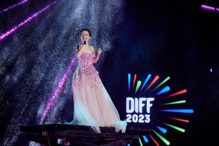 Chùm ảnh tổng duyệt khai mạc lễ hội pháo hoa quốc tế Đà Nẵng 2023 ảnh 6