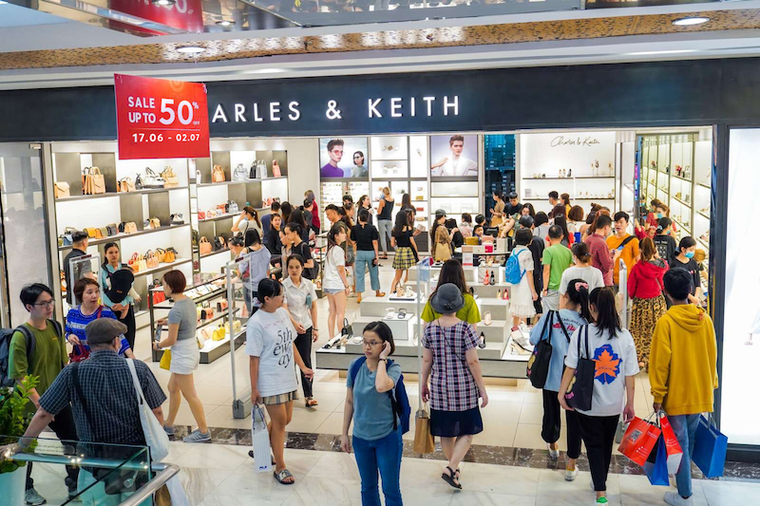 Sắm hè hứng khởi cùng loạt ưu đãi 'deal chồng deal' hấp dẫn chỉ có tại Vincom Red Sale 2023 ảnh 5