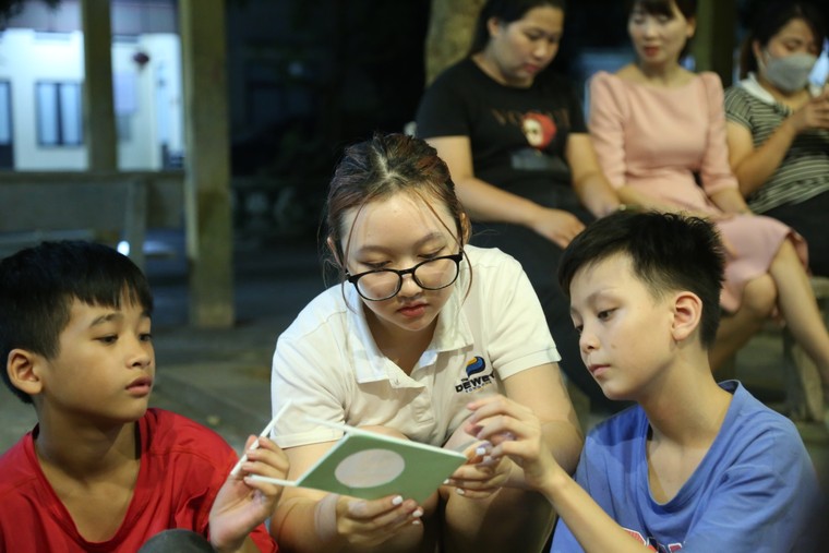 Hành trình thắp sáng yêu thương mùa trăng rằm cùng sinh viên Đại học Luật Hà Nội ảnh 3