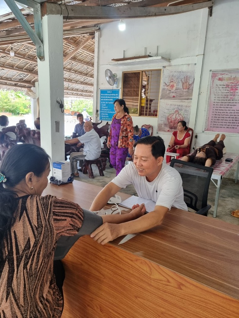 Một đời hết lòng vì y học cổ truyền ảnh 4