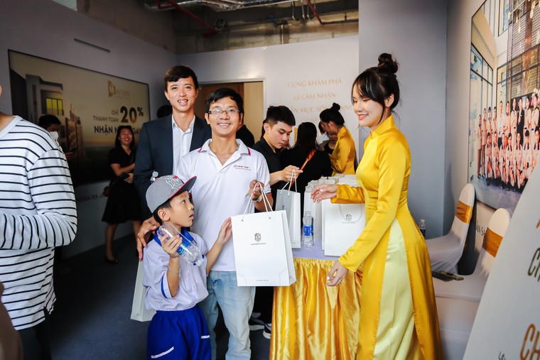 Ấn tượng và mãn nhãn khi 'mục sở thị' căn hộ hạng sang sắp bàn giao của Masterise Homes ảnh 8