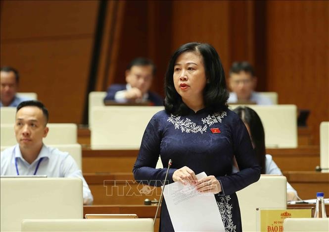 Quốc hội tiếp tục chất vấn nhóm lĩnh vực văn hoá - xã hội ảnh 7