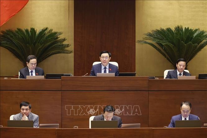 Quốc hội tiếp tục chất vấn nhóm lĩnh vực văn hoá - xã hội ảnh 1