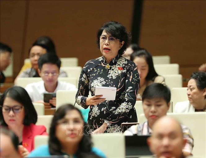 Quốc hội tiếp tục chất vấn nhóm lĩnh vực văn hoá - xã hội ảnh 10