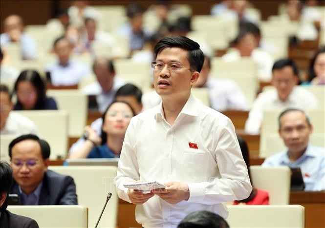 Quốc hội tiếp tục chất vấn nhóm lĩnh vực văn hoá - xã hội ảnh 8