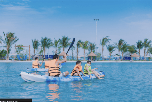 Tuổi thơ hạnh phúc của những cư dân nhí tại 'miền biển' giữa lòng Hà Nội ảnh 6