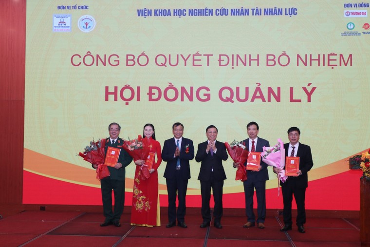 15 năm trên hành trình quy tụ, bồi dưỡng và phát huy tiềm năng hiền tài nước Việt ảnh 8