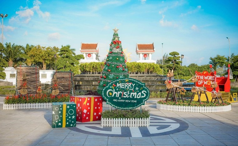 Công viên Châu Á, Đà Nẵng giảm giá vé 40% cho học sinh, sinh viên toàn quốc mùa Giáng sinh ảnh 2