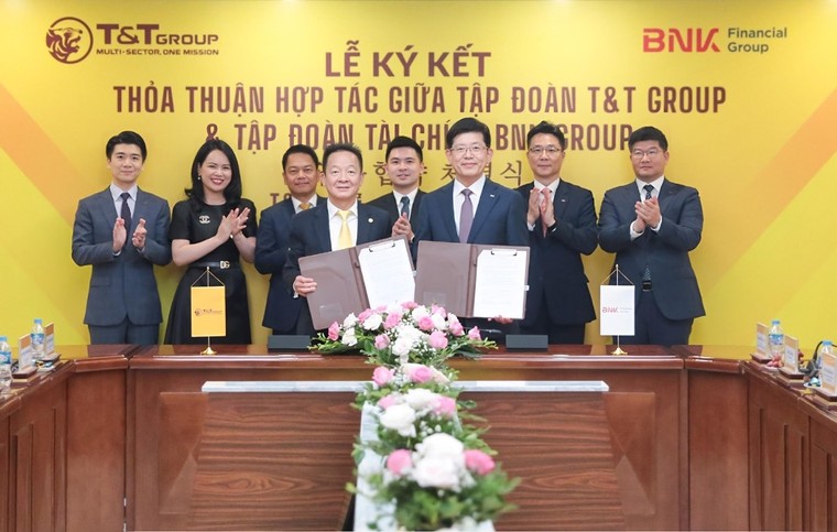 T&T Group đón nhận Huân chương Lao động hạng Nhất lần thứ 3 và kỷ niệm 30 năm thành lập Tập đoàn ảnh 5