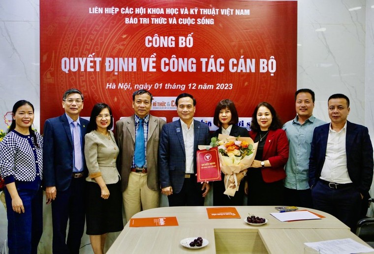 Bà Nguyễn Thị Mai Hương được bổ nhiệm Tổng Biên tập Báo Tri thức và Cuộc sống ảnh 1