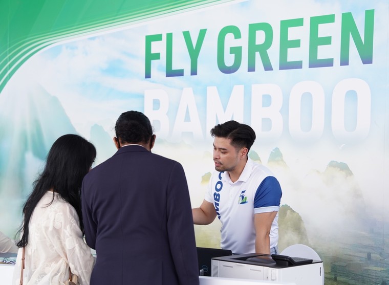 Rộn ràng săn ngàn quà tặng từ Bamboo Airways tại VITM 2024 ảnh 4