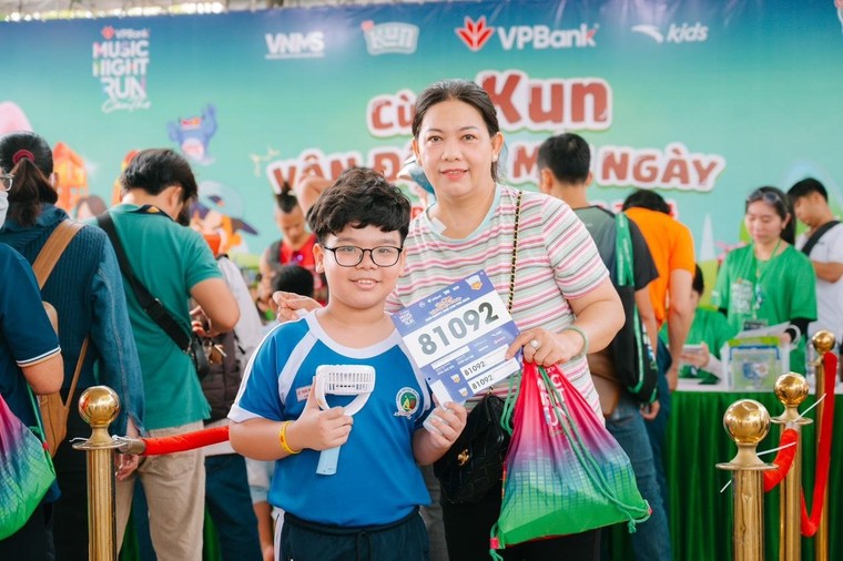 Runner rạng rỡ trong ngày nhận BIB VPBank Can Tho Music Night Run 2024 ảnh 4