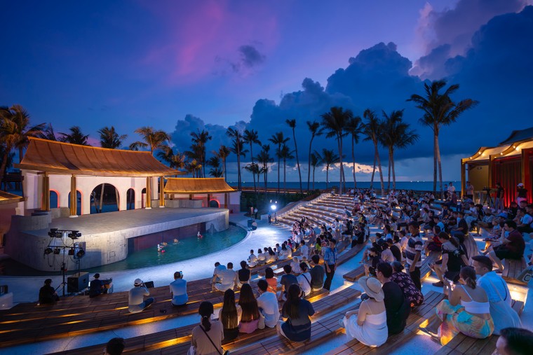 Xem múa rối đầy mới lạ tại nhà hát bên biển đầu tiên của Việt Nam ảnh 7