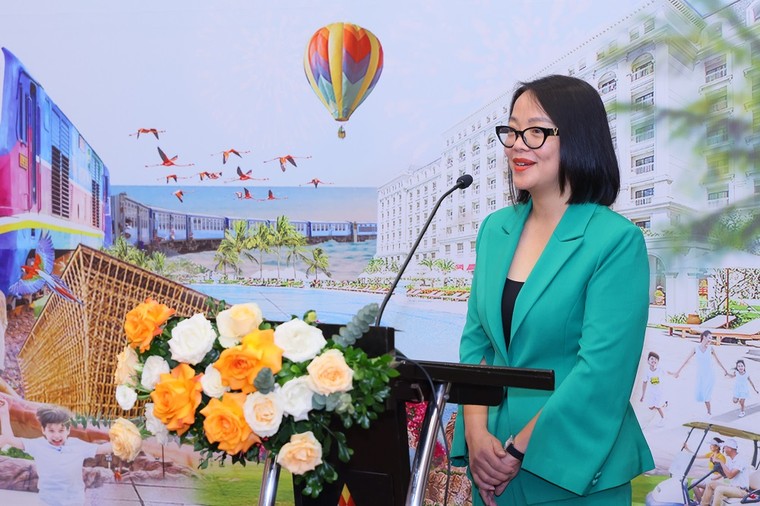 Tổng công ty Đường sắt Việt Nam và Vinpearl ký kết hợp tác thúc đẩy phát triển du lịch ảnh 3