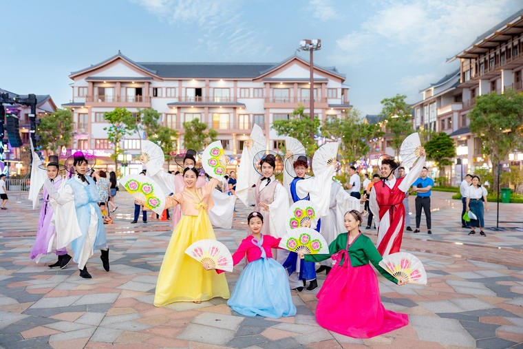 Ra mắt Vinhomes Elite Club chi hội Hà Nội, mở ngàn cơ hội hấp dẫn cho các hội viên ảnh 1