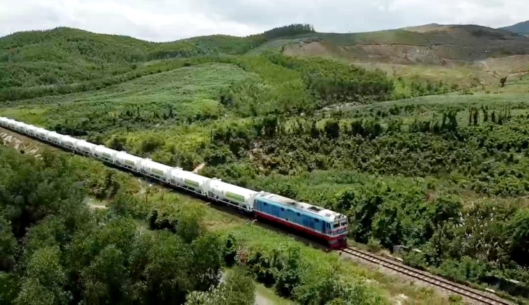 PV GAS vận chuyển thành công khí tự nhiên hóa lỏng (LNG) từ Nam ra Bắc bằng đường sắt ảnh 1