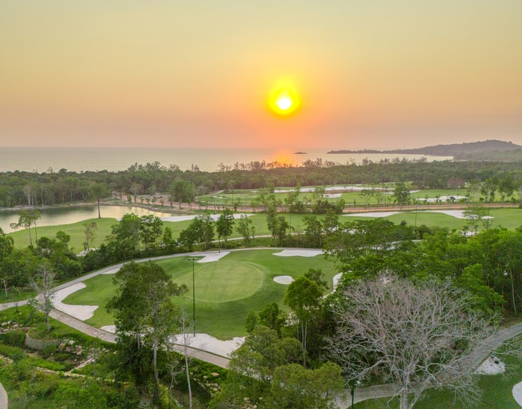 Sân golf “đẹp, độc, thách thức” mà ai cũng muốn trải nghiệm tại Phú Quốc ảnh 1