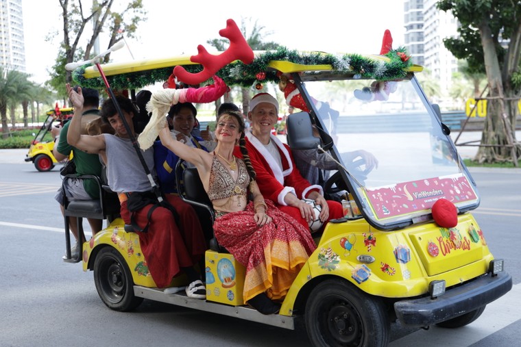 Không khí lễ hội tràn ngập trước giờ G siêu nhạc hội 8Wonder Winter ảnh 9