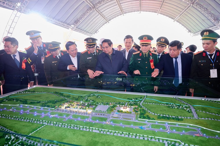 Sun Group cam kết hoàn thành xây dựng sân bay Gia Bình trong 12 tháng ảnh 4