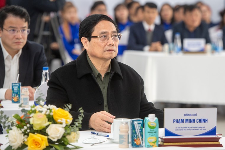 Thủ tướng thăm tổ hợp khép kín chăn nuôi & chế biến thịt bò cao cấo đầu tiên tại Việt Nam ảnh 5