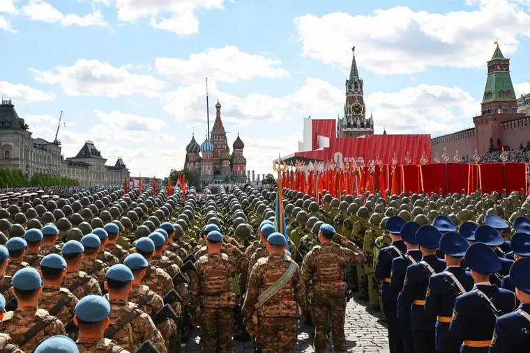 Hoành tráng lễ duyệt binh kỷ niệm 80 năm Chiến thắng Vệ quốc tại Quảng trường Đỏ ảnh 4