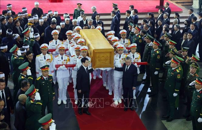 Lễ đưa tang nguyên Chủ tịch nước Trần Đức Lương ảnh 6