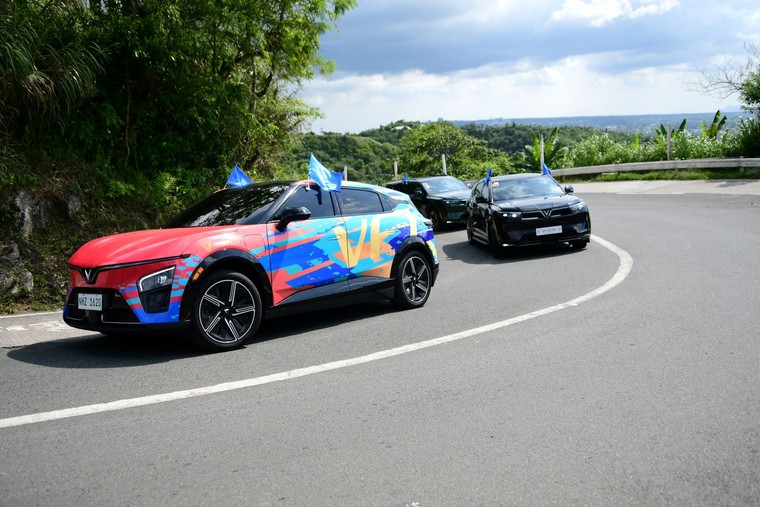 Dàn xe điện VinFast cực chất khuấy động đường phố Philippines ảnh 4