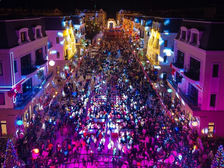 Cú hích hạ tầng và thương mại tái định hình cục diện đô thị Quảng Ninh ảnh 2