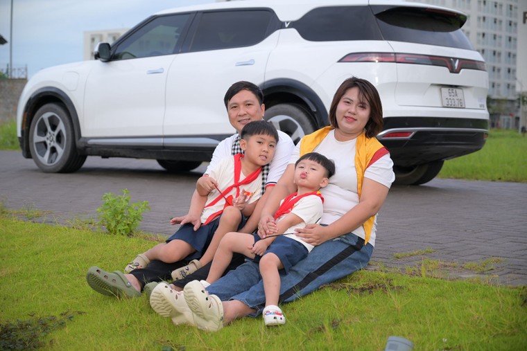 Bác sĩ nha khoa sở hữu VinFast VF 9: “Đi chuyến dài càng cảm nhận rõ ưu điểm của xe” ảnh 1