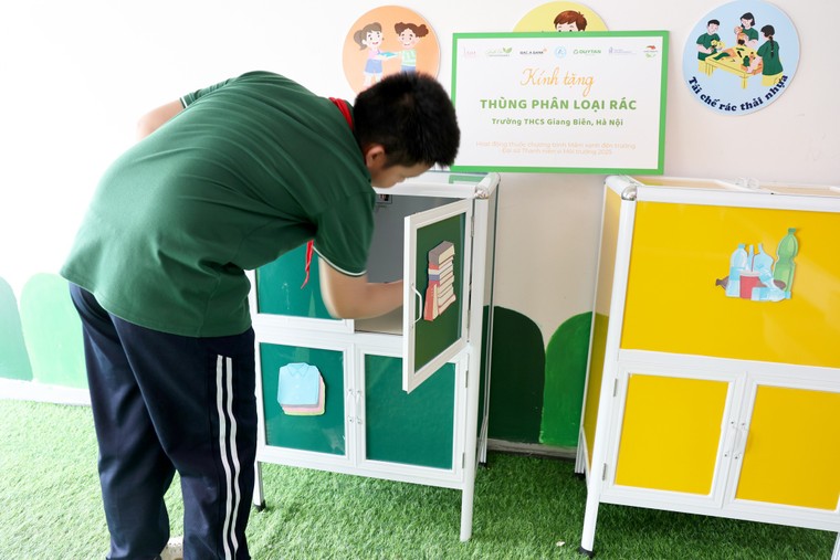 School Tour 2025 - Mầm xanh đến trường lan tỏa thông điệp sống xanh tới hơn 5.500 học sinh trên địa bàn TP. Hà Nội ảnh 3