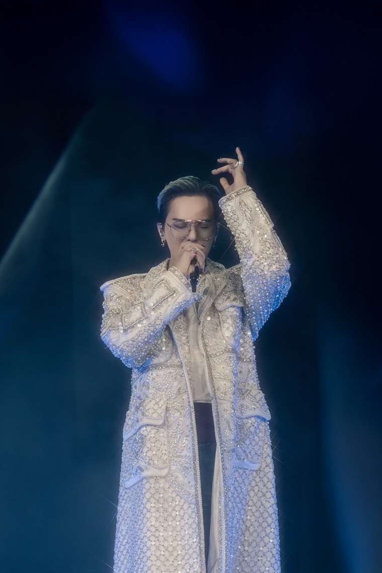 Concert của siêu sao G-DRAGON thăng hoa giữa đại dương ánh sáng Ocean City ảnh 1