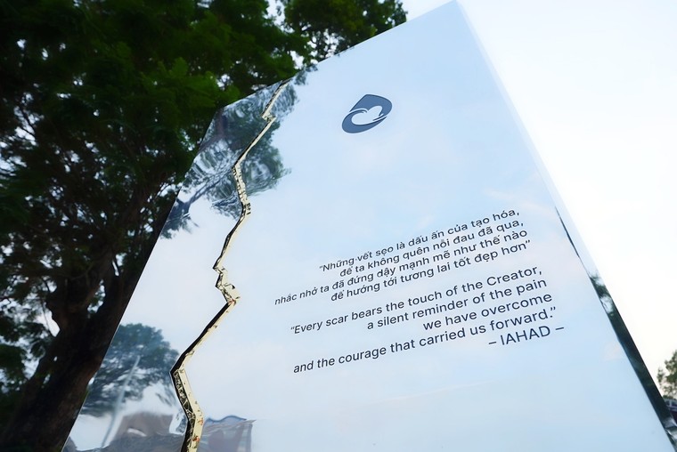 Tượng đài Giọt nước tại Công viên số 1 Lý Thái Tổ - biểu tượng mới được Sun Group dành tặng TP HCM sau tháp Tam Thắng tại Vũng Tàu ảnh 1