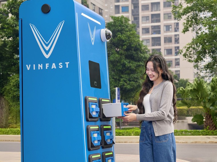 Xe máy điện đổi pin VinFast thu hút người dùng nhờ lợi thế “vạn tủ đổi pin” ảnh 2