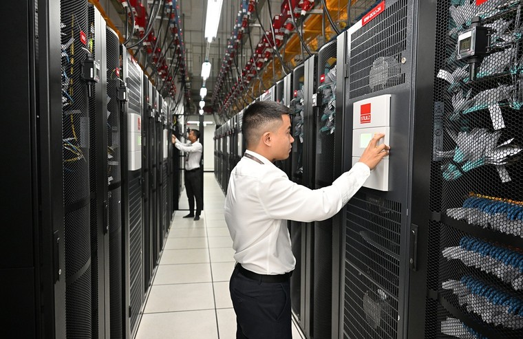 Viettel công bố trung tâm dữ liệu AI đầu tiên khu vực châu Á – Thái Bình Dương đạt chuẩn Uptime Tier III với siêu máy chủ NVIDIA H200 ảnh 2