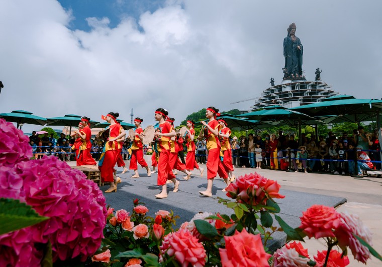 Lần đầu tổ chức đúng dịp Lễ Vía Bà, Lễ hội Nghệ nhân tạo hình trái cây trên đỉnh Núi Bà Đen sẽ có gì đặc sắc? ảnh 3