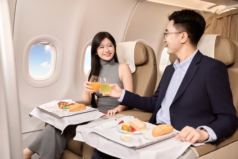 Sun PhuQuoc Airways đón tàu bay thứ 11, tăng tốc mở rộng mạng bay mùa cao điểm hè ảnh 3