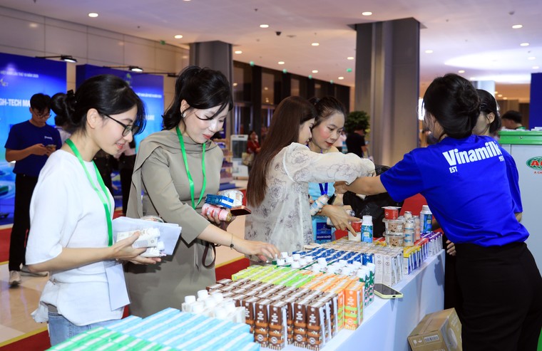 18 năm đạt Thương hiệu Quốc gia và hành trình không ngừng nâng chuẩn của Vinamilk ảnh 2