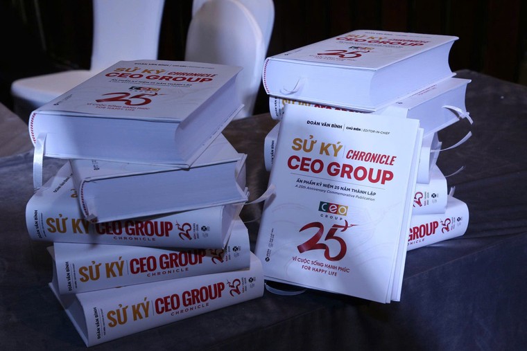 Ra mắt Sử ký CEO GROUP: 25 năm trưởng thành cùng đất nước, 25 câu chuyện và những bài học quản trị ảnh 1