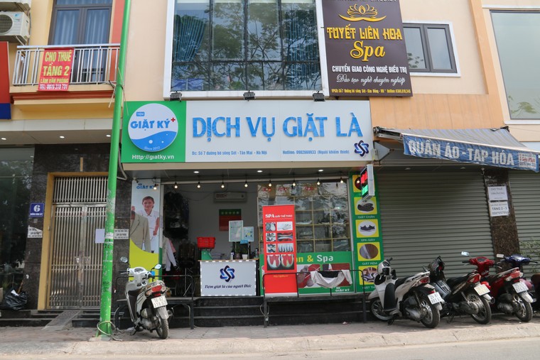 Cận cảnh tiệm giặt là của những hotgirl điếc ảnh 1