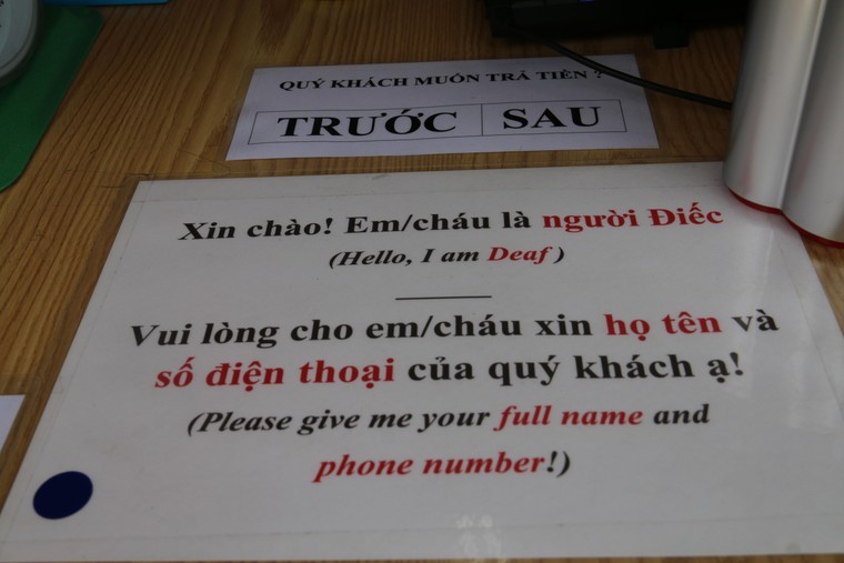 Cận cảnh tiệm giặt là của những hotgirl điếc ảnh 5