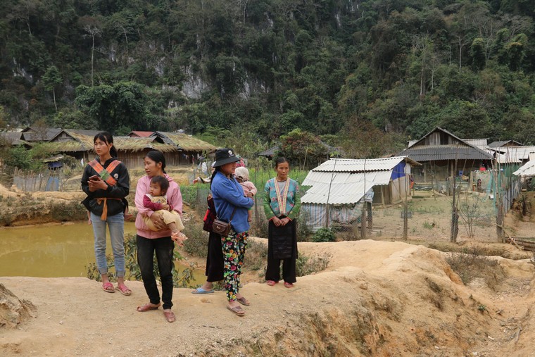 Vùng đất của những thiếu nữ đẻ sớm nhất Việt Nam ảnh 5