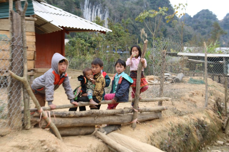 Vùng đất của những thiếu nữ đẻ sớm nhất Việt Nam ảnh 6