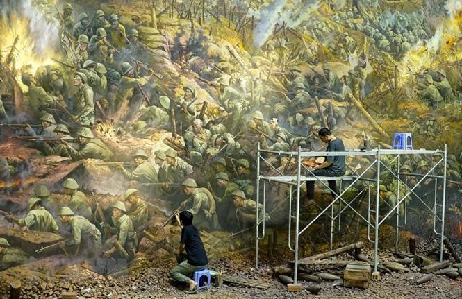 Cận cảnh bức tranh khổng lồ tái hiện chiến thắng Điện Biên Phủ ảnh 6