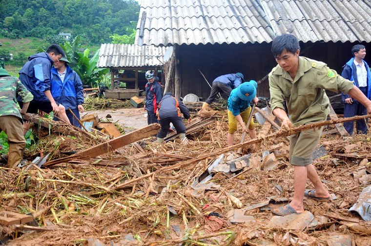 Cảnh đổ nát sau trận mưa lũ khủng khiếp ở thôn Tùng Lùn - Hà Giang ảnh 6