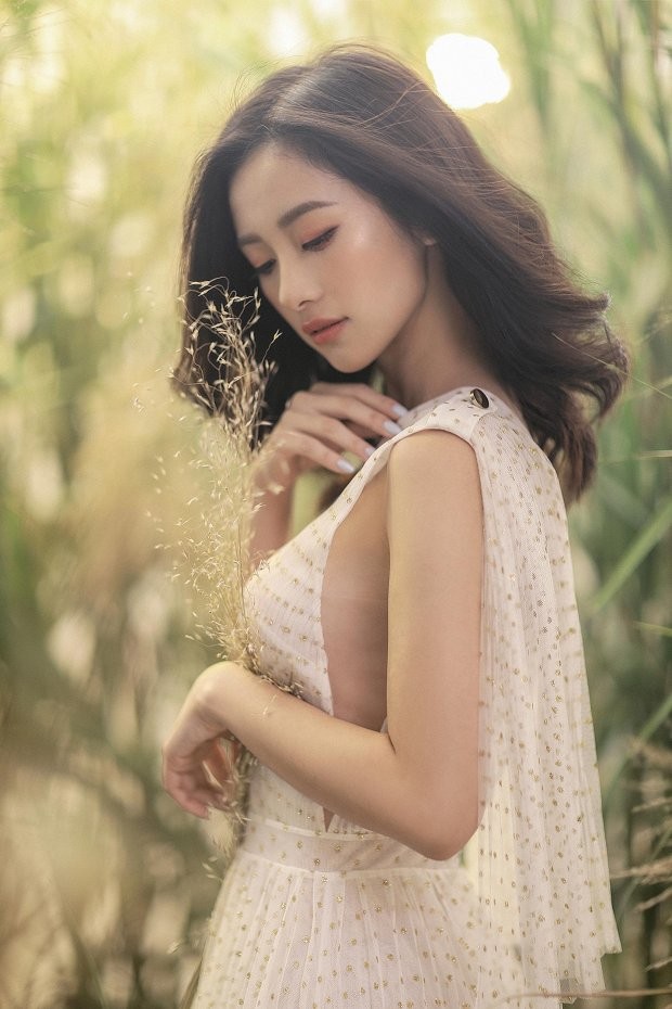 Jun Vũ tung bộ ảnh mới đẹp dịu dàng, thanh khiết như sương mai khiến nhiều người ngẩn ngơ ảnh 10