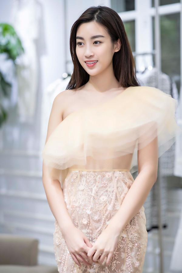 Á hậu Dương Tú Anh tất bật chạy show trước khi lấy chồng ảnh 3